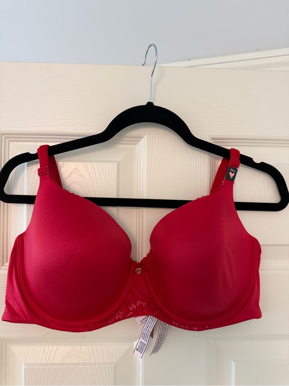 Victoria's Secret - Body by Victoria Smooth Red Full Coverage Bra NWT